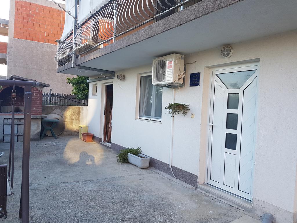 Apartment Roma Kaštela Esterno foto