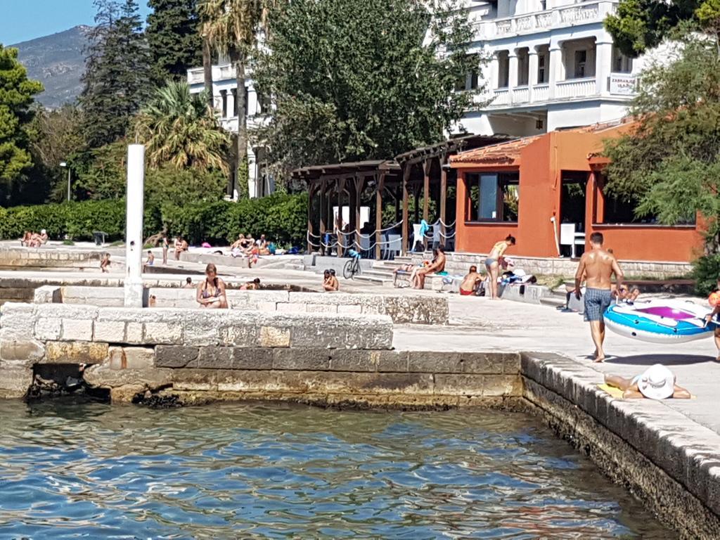 Apartment Roma Kaštela Esterno foto